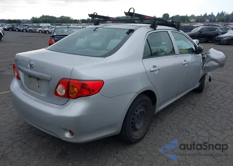 2010 Toyota Corolla z USA, uszkodzony, nr VIN 2T1BU4EE9AC315136